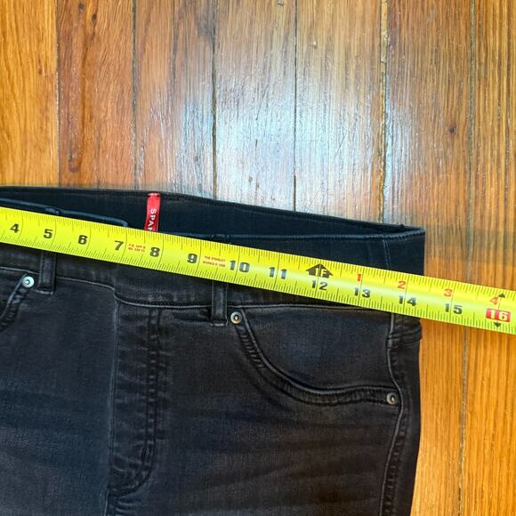 Spanx Ankle Straight Leg Black Wash Jeans 20355R - Picture 4 of 7